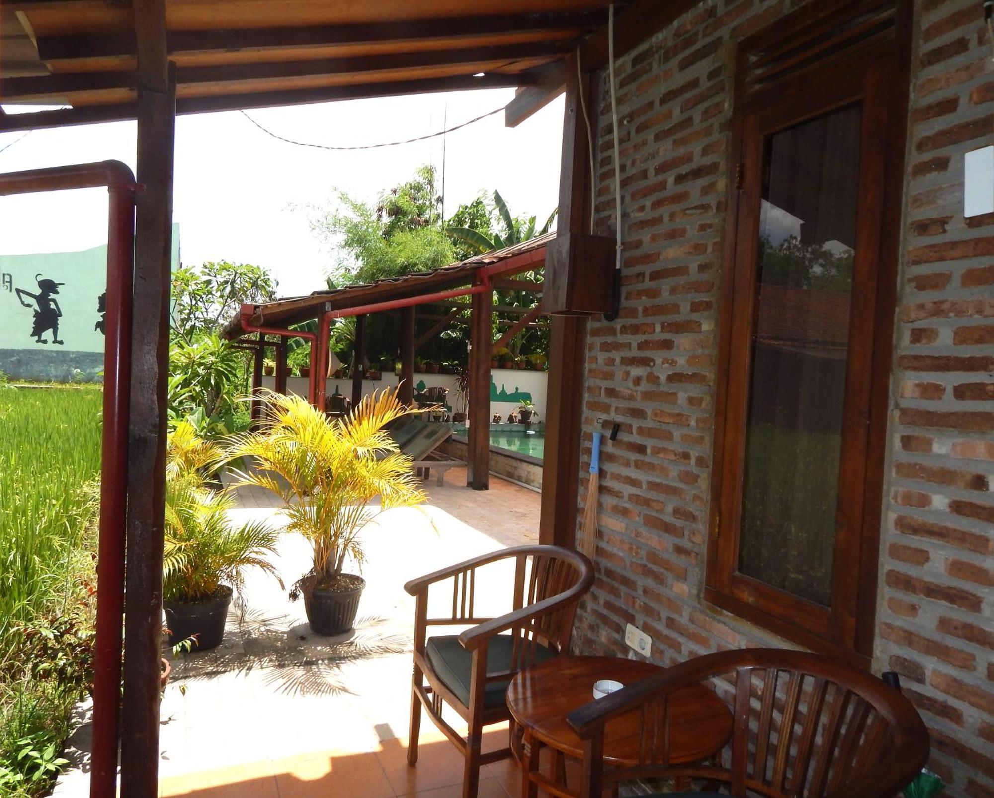 Alamanda Family Villas, Pool & Local Tours Jogjakarta Buitenkant foto
